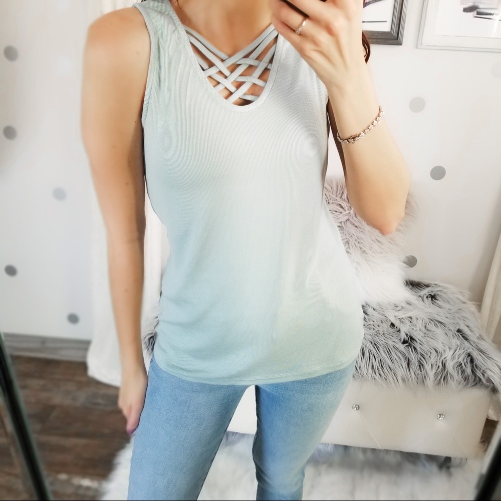 Last1️⃣ Stretchy Ribbed Basic Tank Fall Layering Tops Summer Tank Tops - Picture 4 of 8